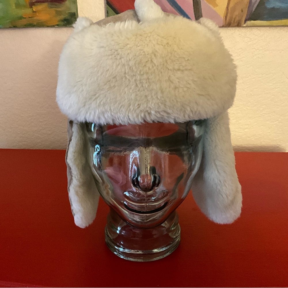 Warm sheepskin hat NEW